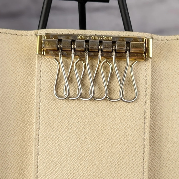 Louis Vuitton Damier Azur Multicles 6 Key Case wallet LV AUTHENTIC *FIRM PRICE* - Picture 10 of 16